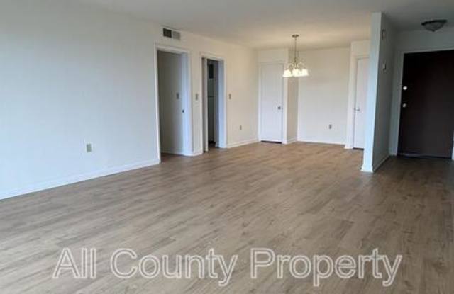 1825 Saint Julian Pl Gallery 4