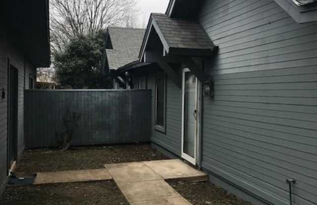 1306 Coldwater Dr Gallery 2