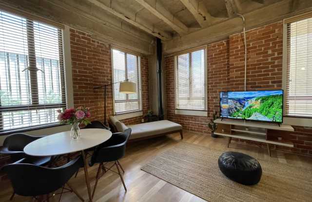 114 W ADAMS Street 404 photos photos