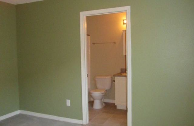 Convenient to NAS and Corry! photos photos Convenient to NAS and Corry! photos photos