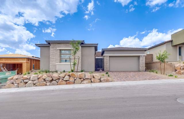 Single story home in the exclusive master planned community of Heritage in Stonebridge Gallery 1