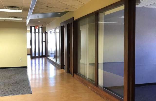 633 Main Gallery 4