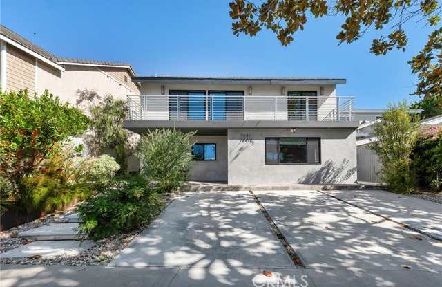 7841 West 83rd Street photos photos