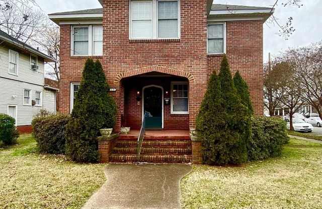 Close to the Newport News Shipbuilding - 5115 Huntington Avenue, Newport News, VA 23607