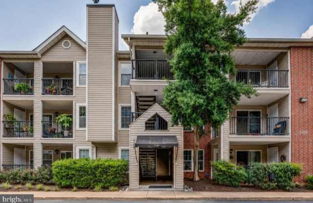 3308 WYNDHAM CIRCLE photos photos
