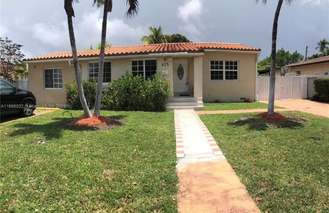 625 East Dr photos photos
