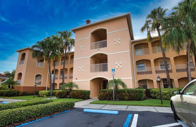 Annual Unfurnished 3rd Floor Condo in L Pavia with Community Pool! - 150 L Pavia Boulevard, Venice, FL 34292