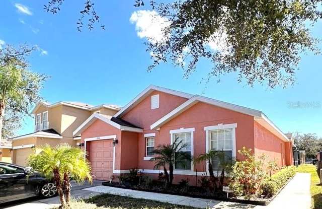 1904 ROYAL RIDGE DRIVE - 1904 Royal Ridge Drive, Polk County, FL 33896