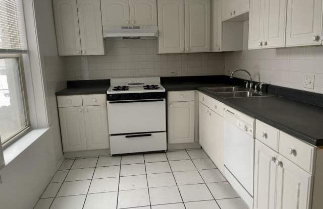 548 Elmwood Ave photos photos