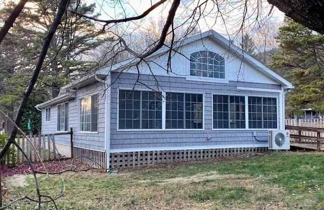 9002 Robinhood Drive - 9002 Robinhood Drive, Monroe County, PA 18058