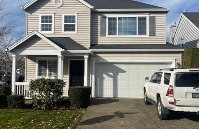 Beautiful 3 bed 2.5 home in Oak Hills! Washer  Dryer and low maintenance yard! photos photos