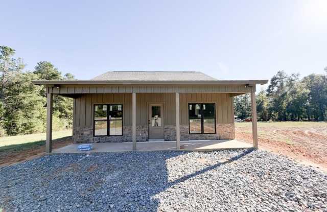 1226 BROWNLEE ROAD Gallery 1