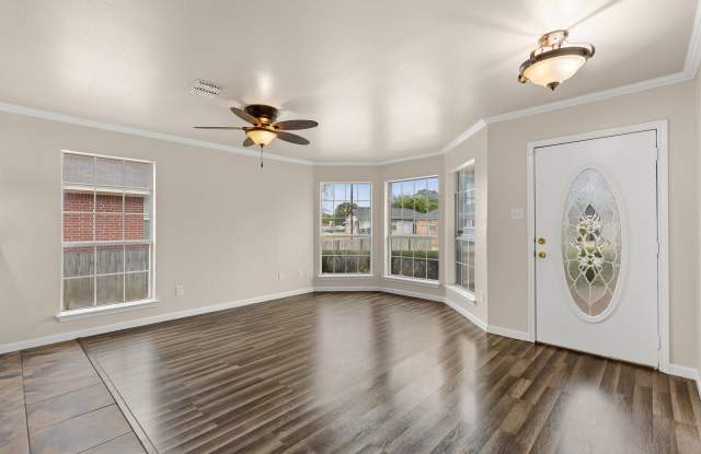 102 Applegrove Circle Gallery 3