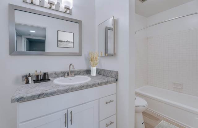 Hidden Valley Apartments Gallery 4