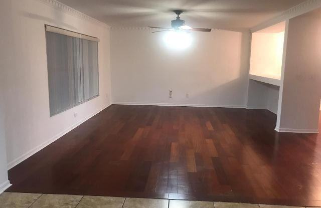 1436 BLACKWATER POND DRIVE Gallery 4