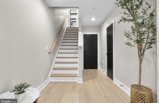 7361 BLADE Drive Gallery 4