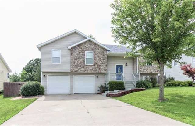 570 SE 115th Rd photos photos