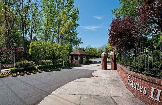 91 Duckpond Drive photos photos