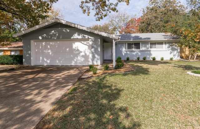 1815 Larkspur Drive - 1815 Larkspur Drive, Arlington, TX 76013