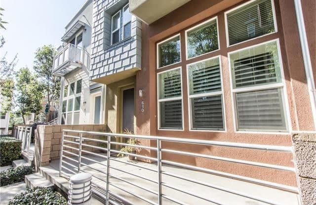 610 E Jeanette Lane - 610 E Jeanette Ln, Santa Ana, CA 92705