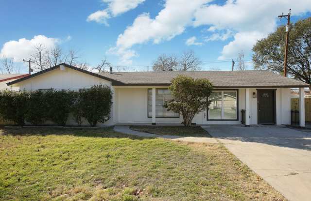 RENOVATED 4-BEDROOM HOME IN KIRBY - 3403 Diadem Lane, Kirby, TX 78219