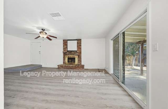 5518 Engle Road Gallery 3