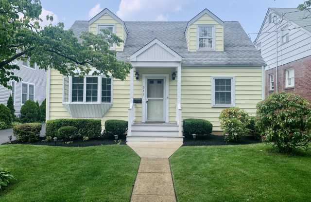 312 Salem Avenue photos photos