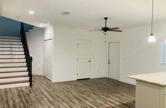 2301 SW Barber Lane Gallery 3