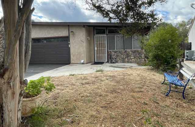 Sierra Bonita Rental 2 Bedroom 2 Bathroom Property in Senior Community, Must be 55 Years and Older to Reside in Rental Per HOA**NEW PHOTOS COMING SOON** - 1643 Shepherd Drive, El Paso de Robles, CA 93446