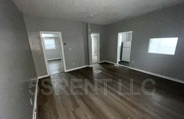 240 S Mary Ellen St Apt B photos photos