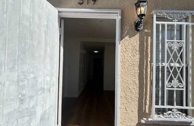 319 E. 106th St. photos photos