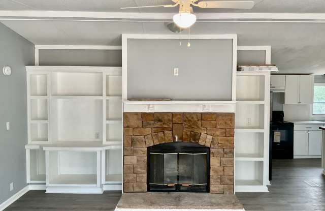 New 4 Bedrooms, 2 Baths Doublewide Home For Rent is Iron Station, NC Gallery 4