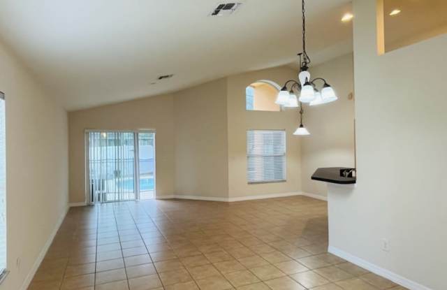 2537 Dharma Cir Gallery 3