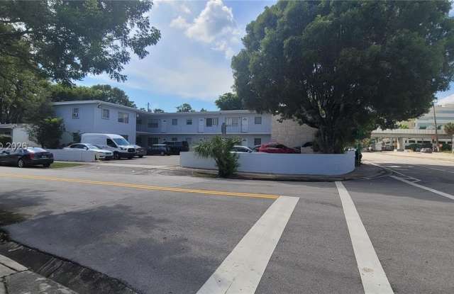 2615 SW 22nd Ave photos photos