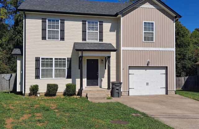 FIRST MONTH RENT ONLY $1000 - 548 Magnolia Drive, Clarksville, TN 37042