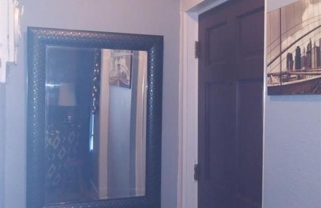 4036 Collinwood Avenue Gallery 3
