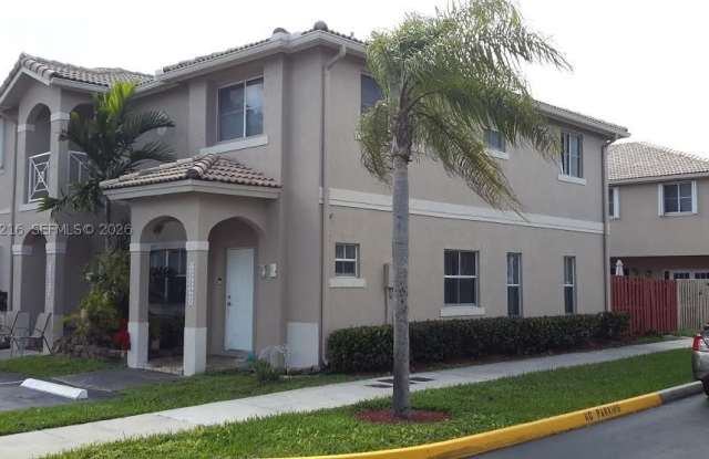 16620 NW 72nd Ct Gallery 1