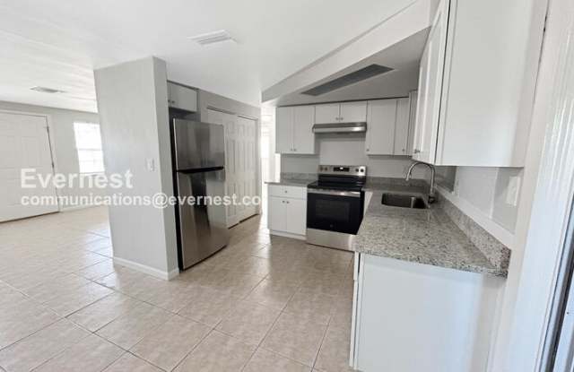 3034 Primrose Drive Gallery 2