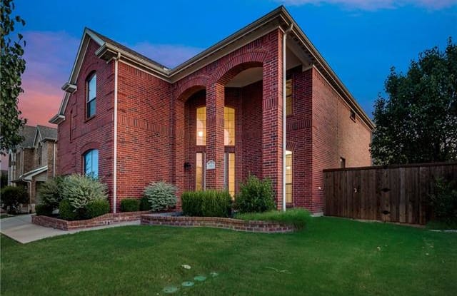 451 Bristol Street - 451 Bristol Street, Roanoke, TX 76262