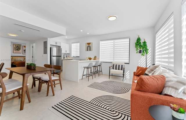 1144 SW 4th St photos photos 1144 SW 4th St photos photos