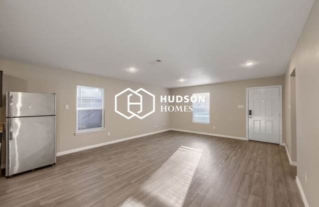 16163 Pine Meadow Lane Gallery 3