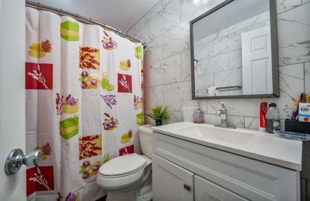 14 BURDETTE PL Gallery 4