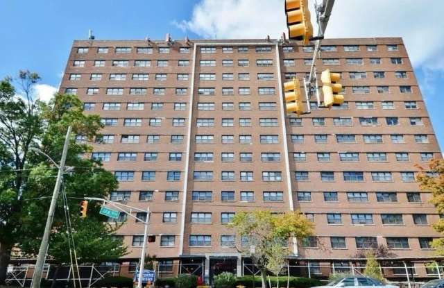 1225 KENNEDY BLVD photos photos