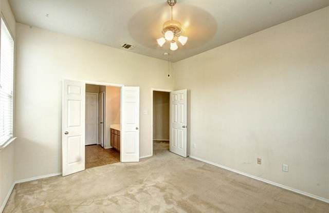 13613 Justice Court Gallery 4