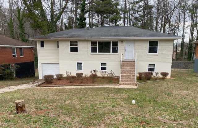 2690 Larkspur Drive SE - 2690 Larkspur Drive Southeast, Gresham Park, GA 30316