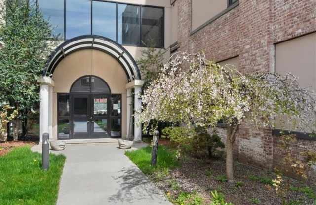 73 Spring Street - 73 Spring Street, Ossining, NY 10562
