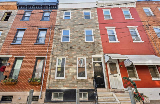 Stunning 4-Bedroom Townhome in the Heart of Francisville! Available NOW! Last Month’s Rent waived up front for qualified applicants! photos photos