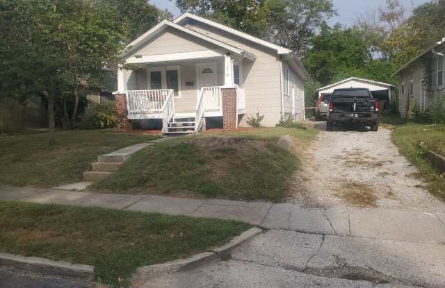 2 bd, 1 ba house just east of downtown, completely redone by owner, new kitchen and bathroom, windows, AC, etc. photos photos