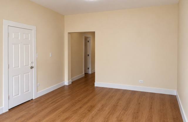 1325 S Sawyer Avenue Gallery 3