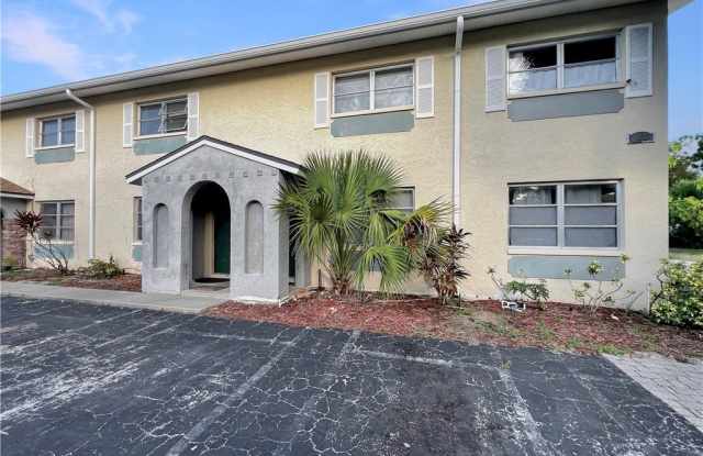 6635 Warwick Circle unit: 8 Gallery 2